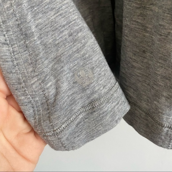 Lululemon • Contentment Triangle Tank Heathered Silver Slate/Polar Cream - Picture 8 of 11